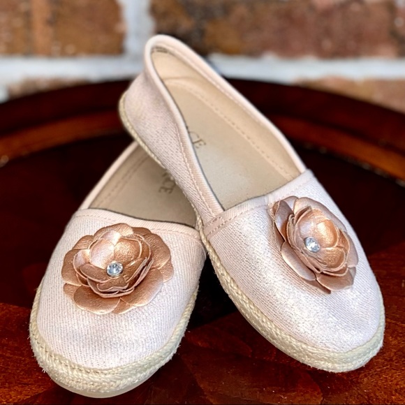 Blush Pink Glittery Slip On Flats- 10 - Picture 1 of 7